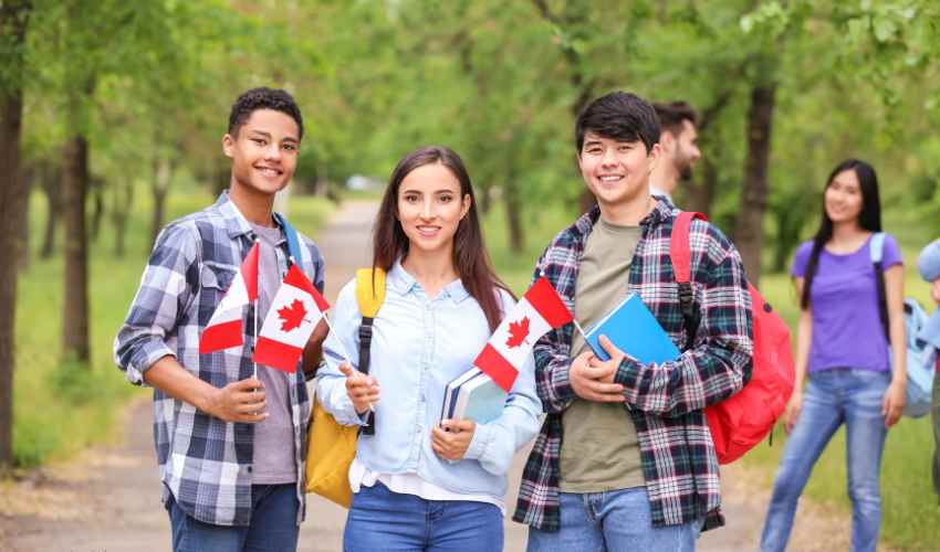 شانس گرفتن ویزای توریستی کانادا پس از ریجکت شدن